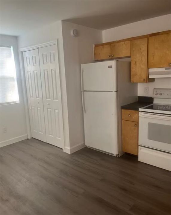 В аренду: $1,800 (2 спален, 1 ванн, 625 Квадратных фут)