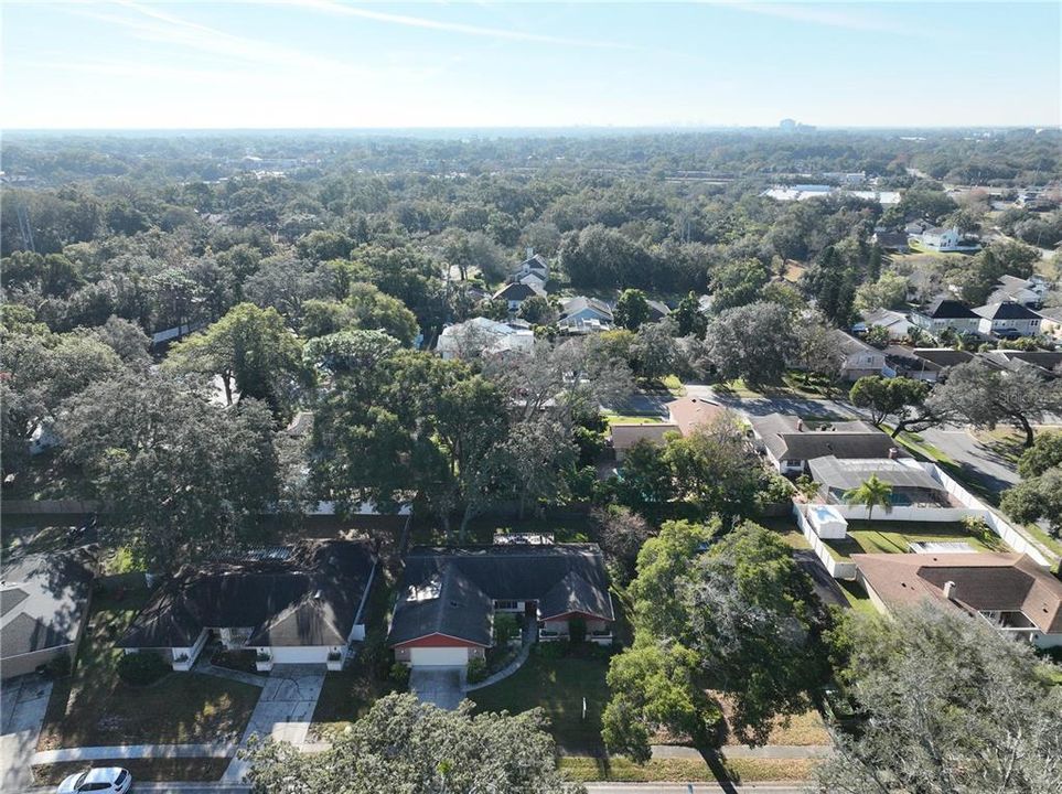 На продажу: $400,000 (4 спален, 2 ванн, 1849 Квадратных фут)