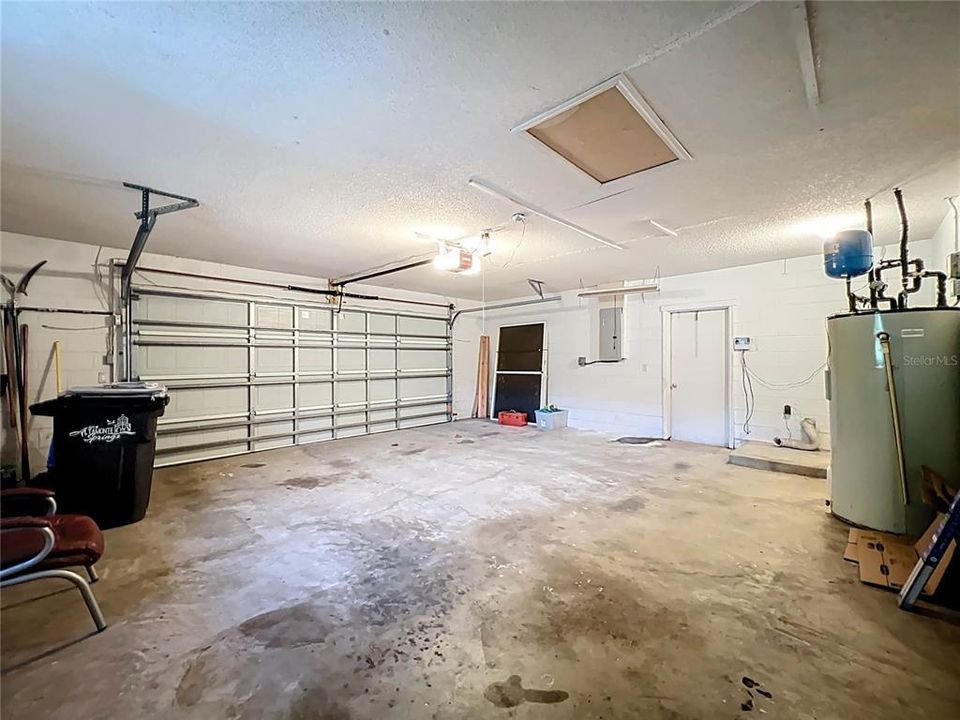 На продажу: $400,000 (4 спален, 2 ванн, 1849 Квадратных фут)