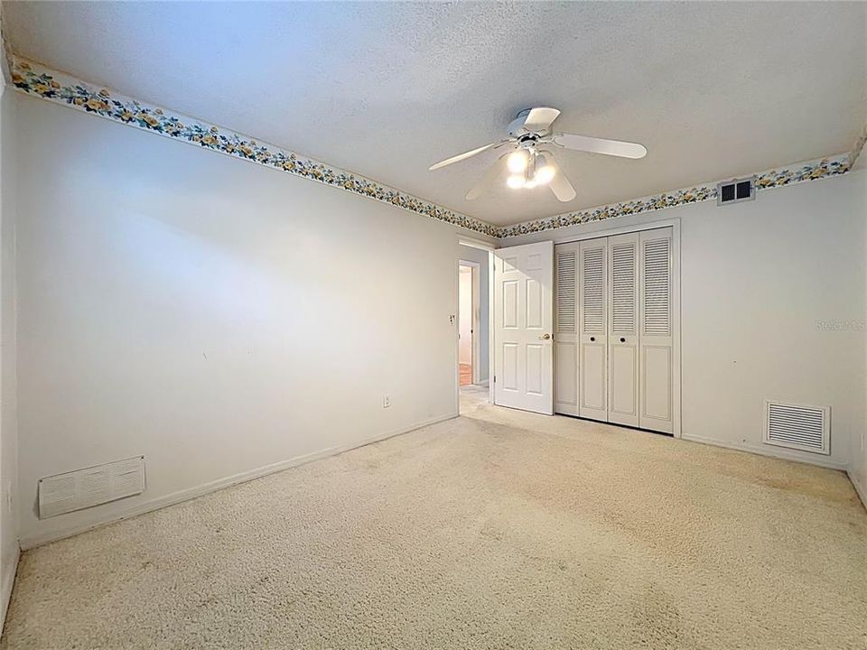 На продажу: $400,000 (4 спален, 2 ванн, 1849 Квадратных фут)