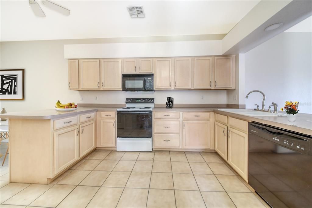 En Renta: $1,990 (3 camas, 2 baños, 1532 Pies cuadrados)