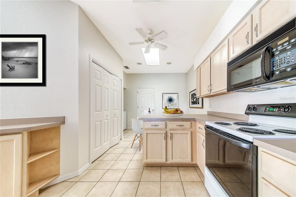 En Renta: $1,990 (3 camas, 2 baños, 1532 Pies cuadrados)