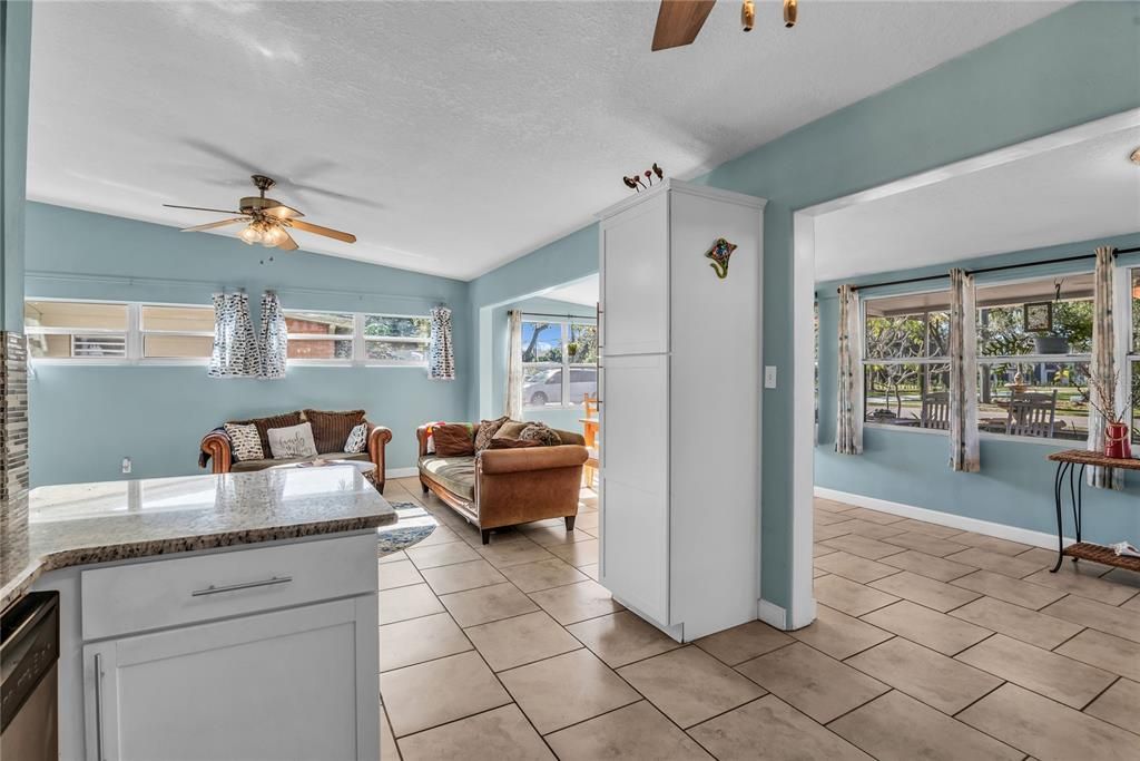 待售: $339,900 (3 贝兹, 2 浴室, 1416 平方英尺)