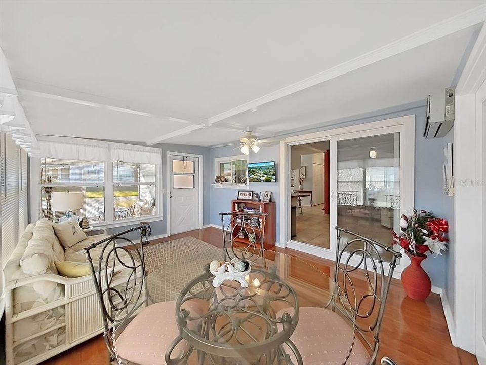 待售: $209,900 (3 贝兹, 2 浴室, 1630 平方英尺)