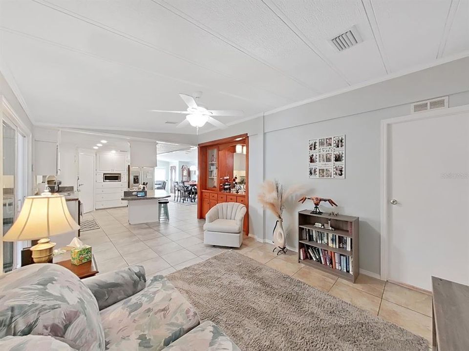 待售: $209,900 (3 贝兹, 2 浴室, 1630 平方英尺)