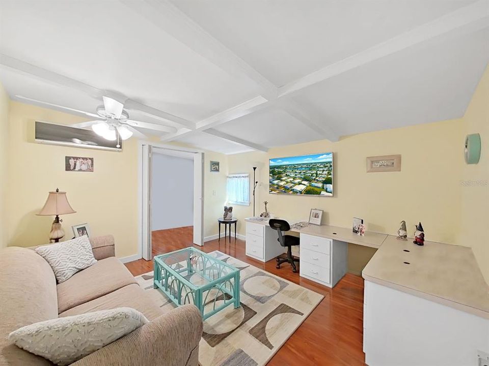 待售: $209,900 (3 贝兹, 2 浴室, 1630 平方英尺)