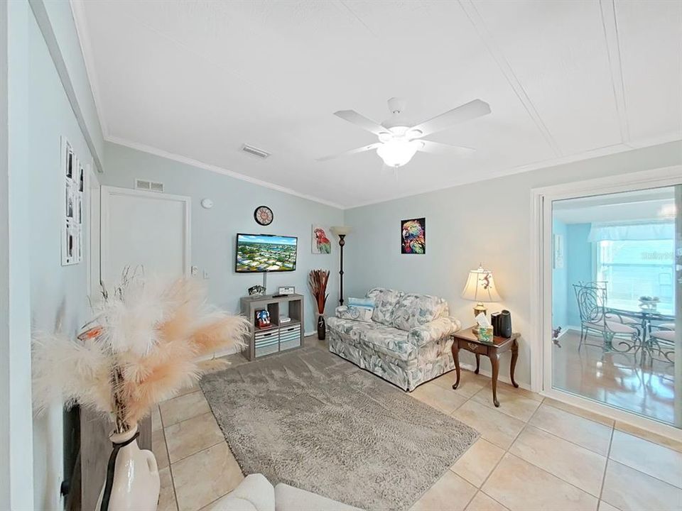 待售: $209,900 (3 贝兹, 2 浴室, 1630 平方英尺)