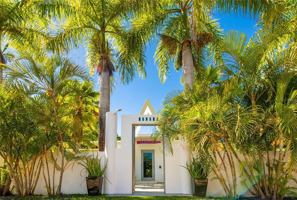 En Venta: $1,499,000 (5 camas, 4 baños, 2900 Pies cuadrados)