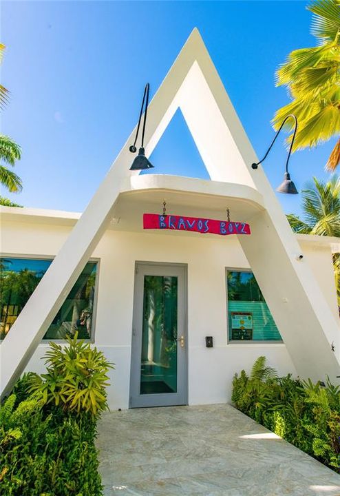 En Venta: $1,499,000 (5 camas, 4 baños, 2900 Pies cuadrados)