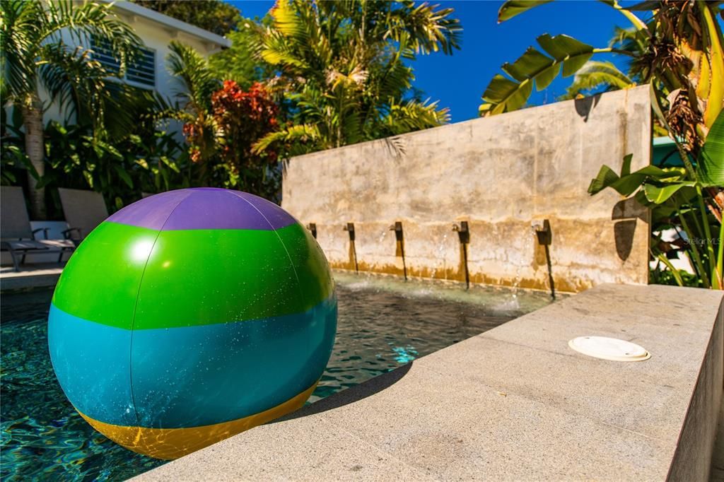En Venta: $1,499,000 (5 camas, 4 baños, 2900 Pies cuadrados)