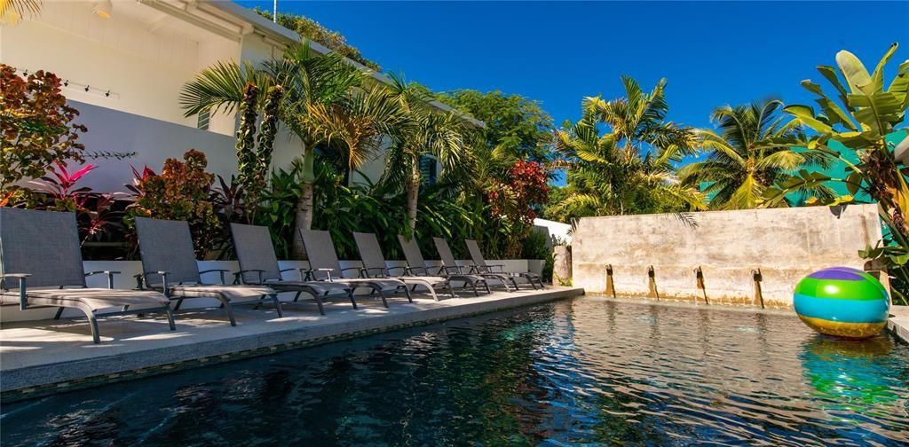 En Venta: $1,499,000 (5 camas, 4 baños, 2900 Pies cuadrados)