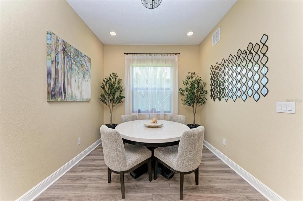 En Venta: $775,000 (4 camas, 3 baños, 2868 Pies cuadrados)