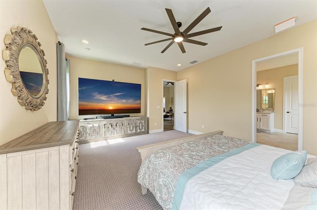 En Venta: $775,000 (4 camas, 3 baños, 2868 Pies cuadrados)