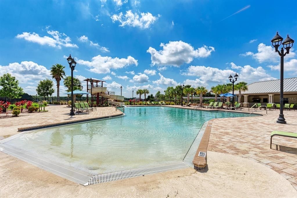 En Venta: $775,000 (4 camas, 3 baños, 2868 Pies cuadrados)