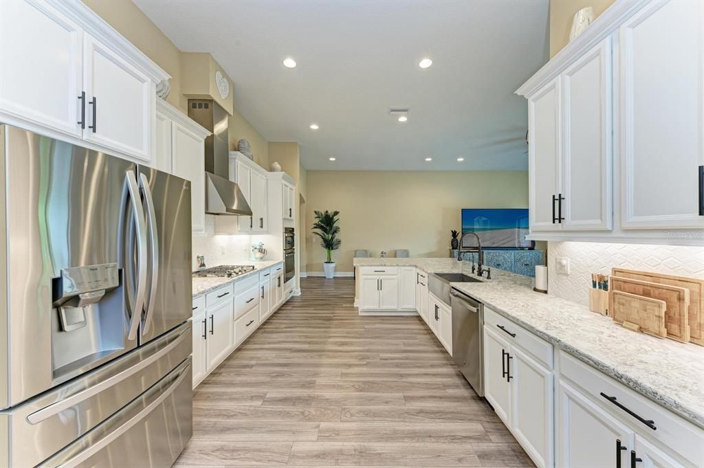 En Venta: $775,000 (4 camas, 3 baños, 2868 Pies cuadrados)