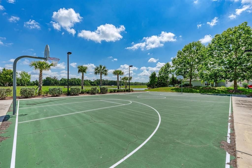 En Venta: $775,000 (4 camas, 3 baños, 2868 Pies cuadrados)