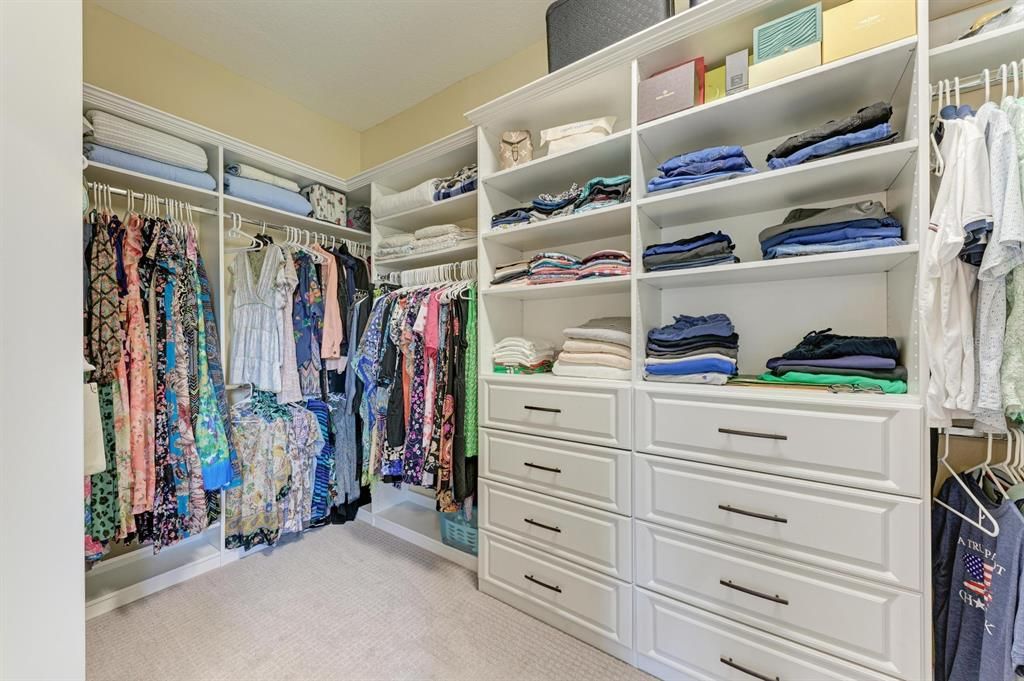 En Venta: $775,000 (4 camas, 3 baños, 2868 Pies cuadrados)