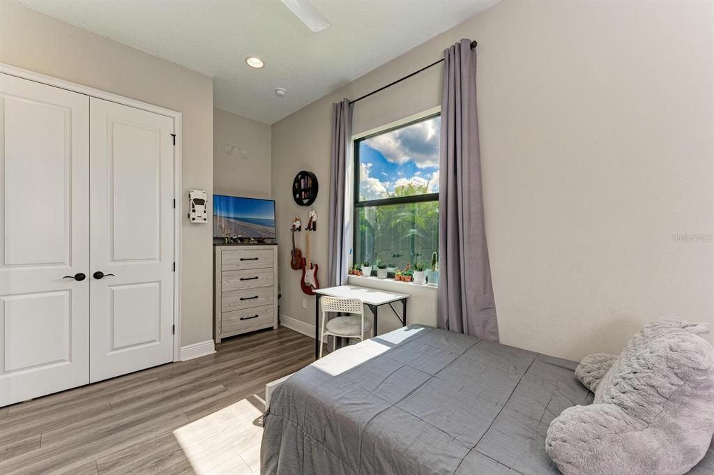 En Venta: $775,000 (4 camas, 3 baños, 2868 Pies cuadrados)