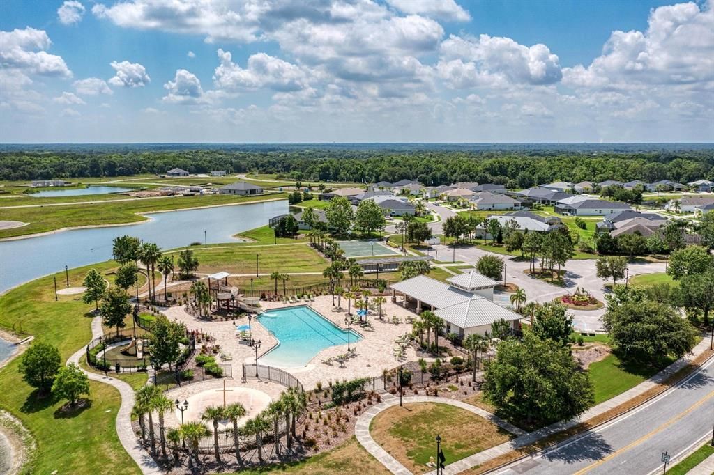 En Venta: $775,000 (4 camas, 3 baños, 2868 Pies cuadrados)