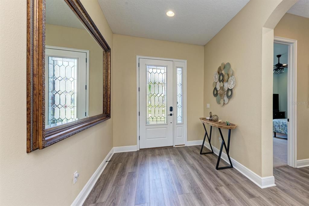 En Venta: $775,000 (4 camas, 3 baños, 2868 Pies cuadrados)