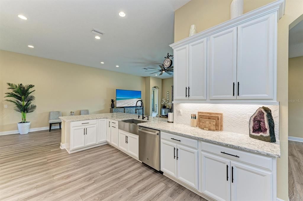 En Venta: $775,000 (4 camas, 3 baños, 2868 Pies cuadrados)