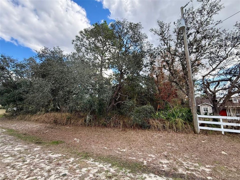 待售: $55,000 (0.42 acres)