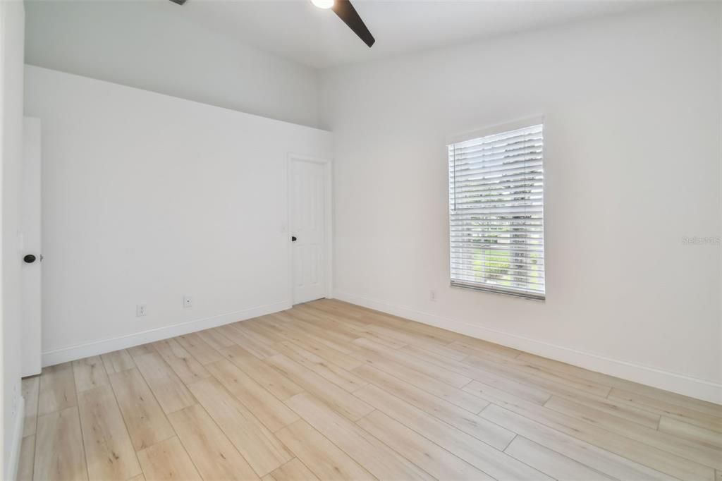 В аренду: $2,400 (3 спален, 2 ванн, 1336 Квадратных фут)