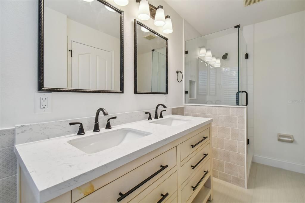 В аренду: $2,400 (3 спален, 2 ванн, 1336 Квадратных фут)