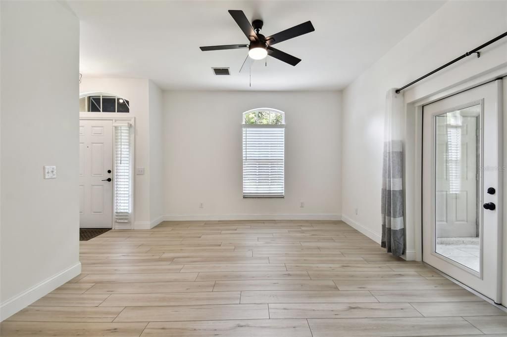 В аренду: $2,400 (3 спален, 2 ванн, 1336 Квадратных фут)