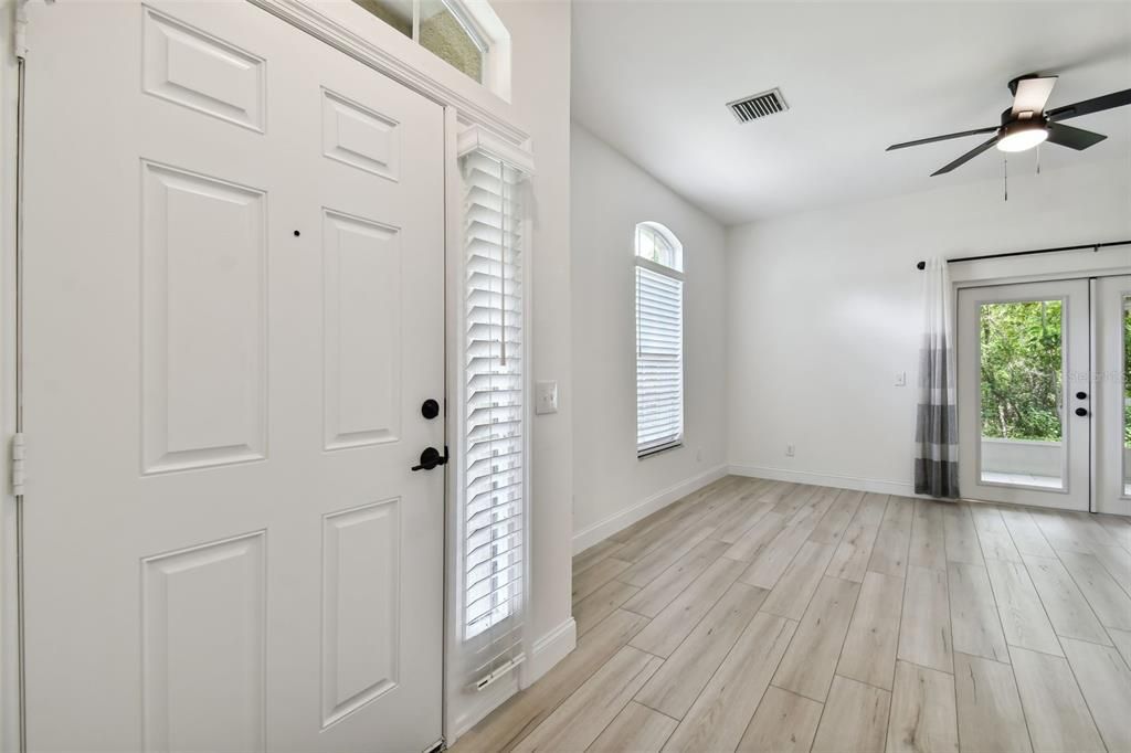 В аренду: $2,400 (3 спален, 2 ванн, 1336 Квадратных фут)