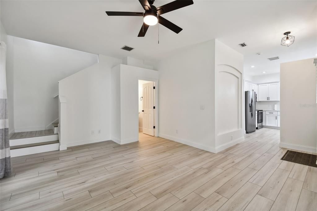 В аренду: $2,400 (3 спален, 2 ванн, 1336 Квадратных фут)