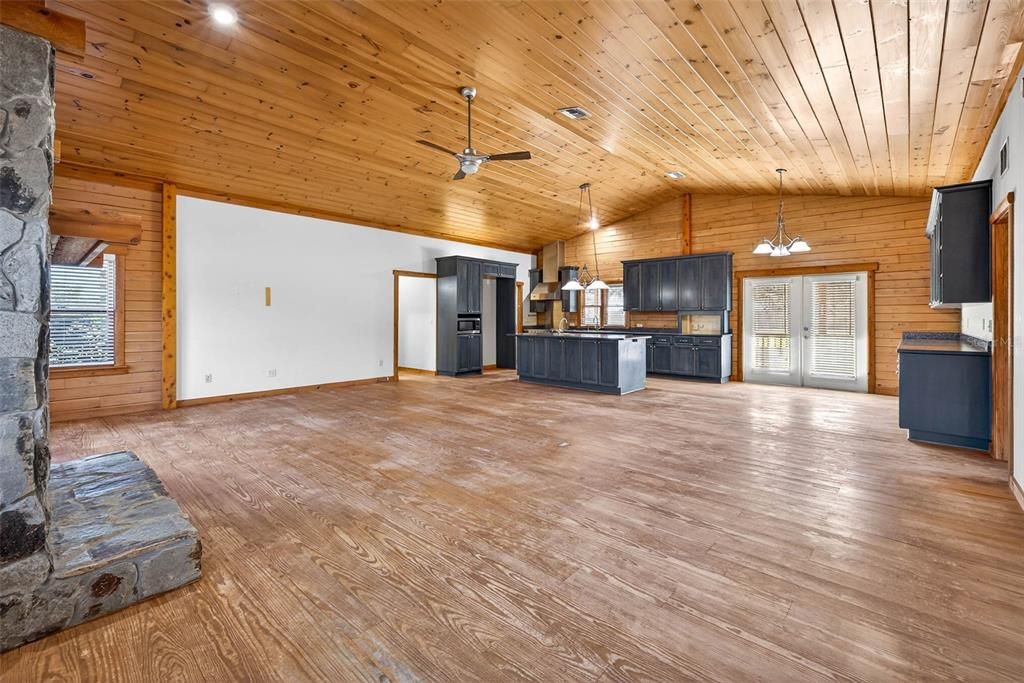 For Sale: $1,249,900 (3 beds, 2 baths, 1863 Square Feet)