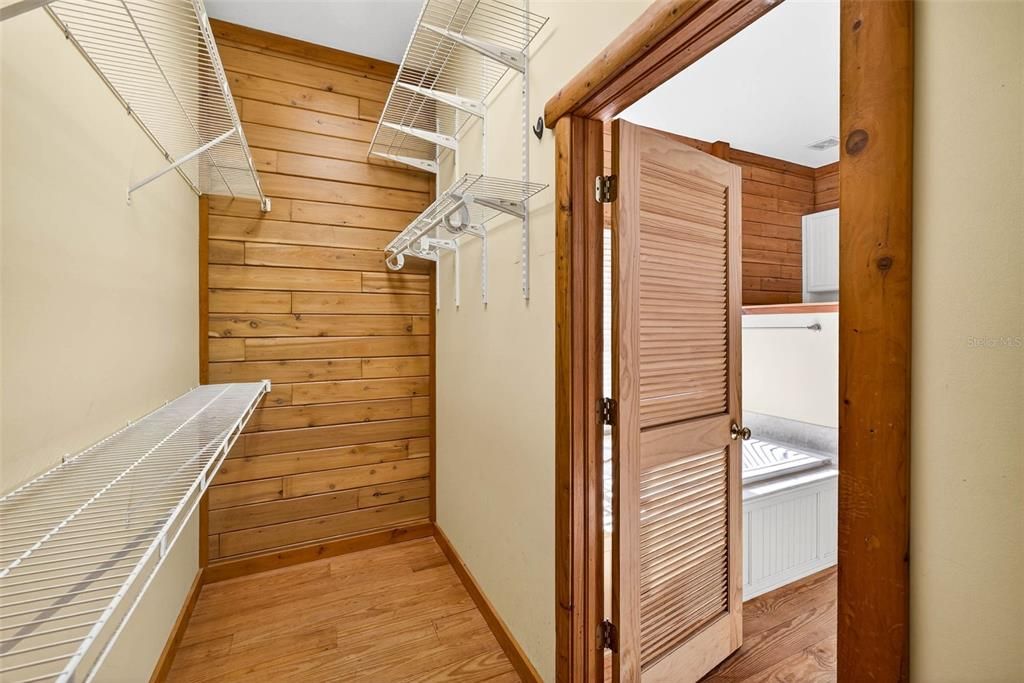 For Sale: $1,249,900 (3 beds, 2 baths, 1863 Square Feet)