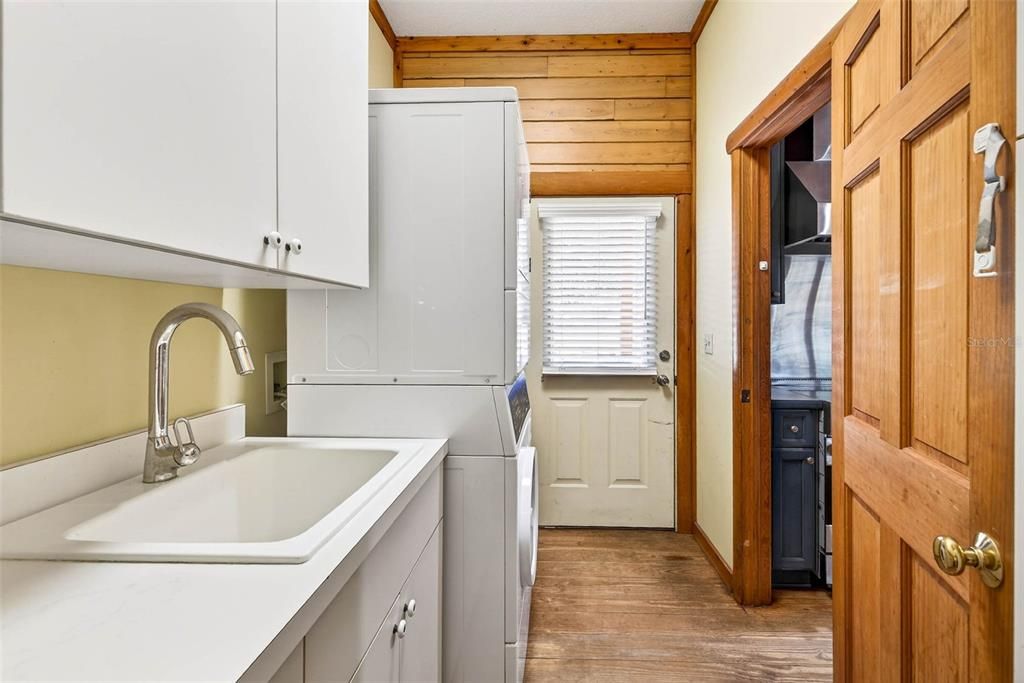 For Sale: $1,249,900 (3 beds, 2 baths, 1863 Square Feet)