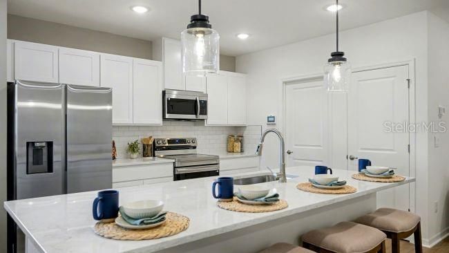 For Sale: $314,900 (4 beds, 2 baths, 1876 Square Feet)