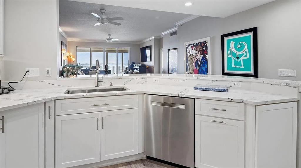 出租: $3,495 (3 贝兹, 2 浴室, 2048 平方英尺)