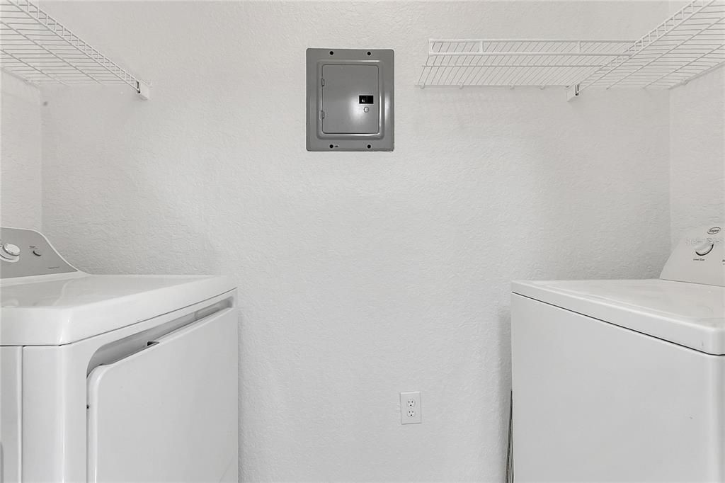 For Sale: $165,000 (1 beds, 1 baths, 648 Square Feet)