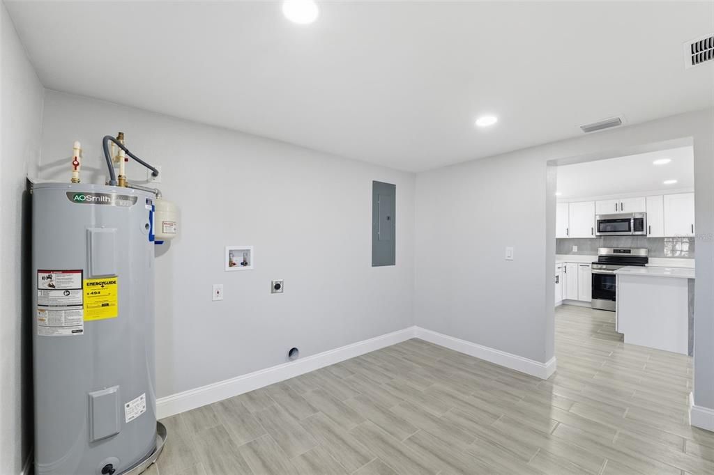 На продажу: $293,000 (3 спален, 2 ванн, 1475 Квадратных фут)