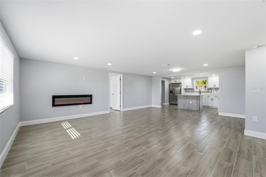 На продажу: $293,000 (3 спален, 2 ванн, 1475 Квадратных фут)