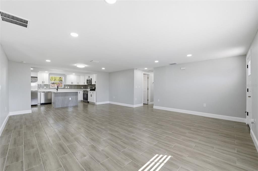 На продажу: $293,000 (3 спален, 2 ванн, 1475 Квадратных фут)