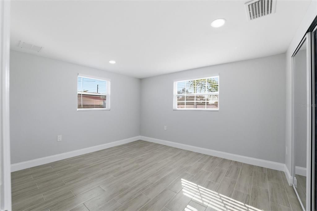 На продажу: $293,000 (3 спален, 2 ванн, 1475 Квадратных фут)