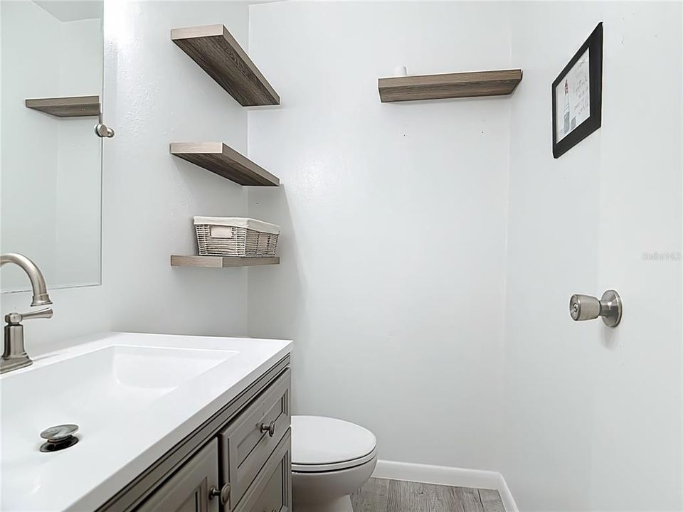 待售: $275,000 (4 贝兹, 1 浴室, 1288 平方英尺)