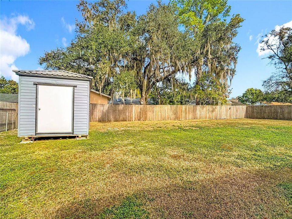 待售: $275,000 (4 贝兹, 1 浴室, 1288 平方英尺)