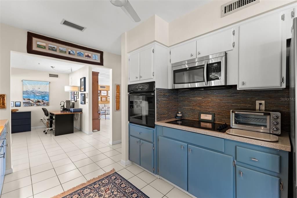 For Sale: $539,000 (2 beds, 3 baths, 1780 Square Feet)