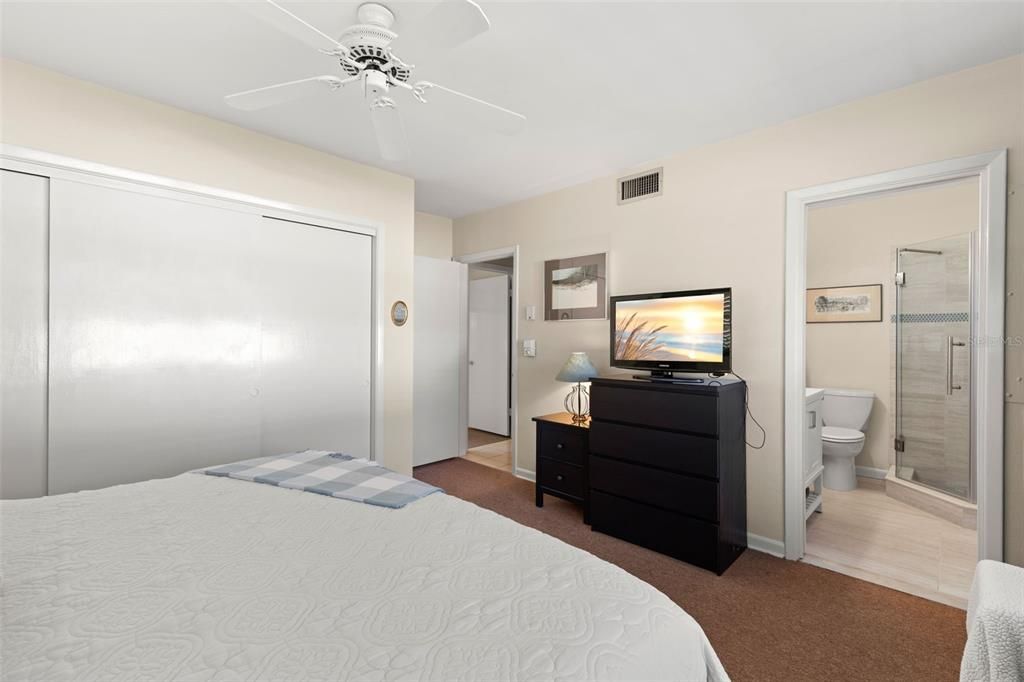 For Sale: $539,000 (2 beds, 3 baths, 1780 Square Feet)