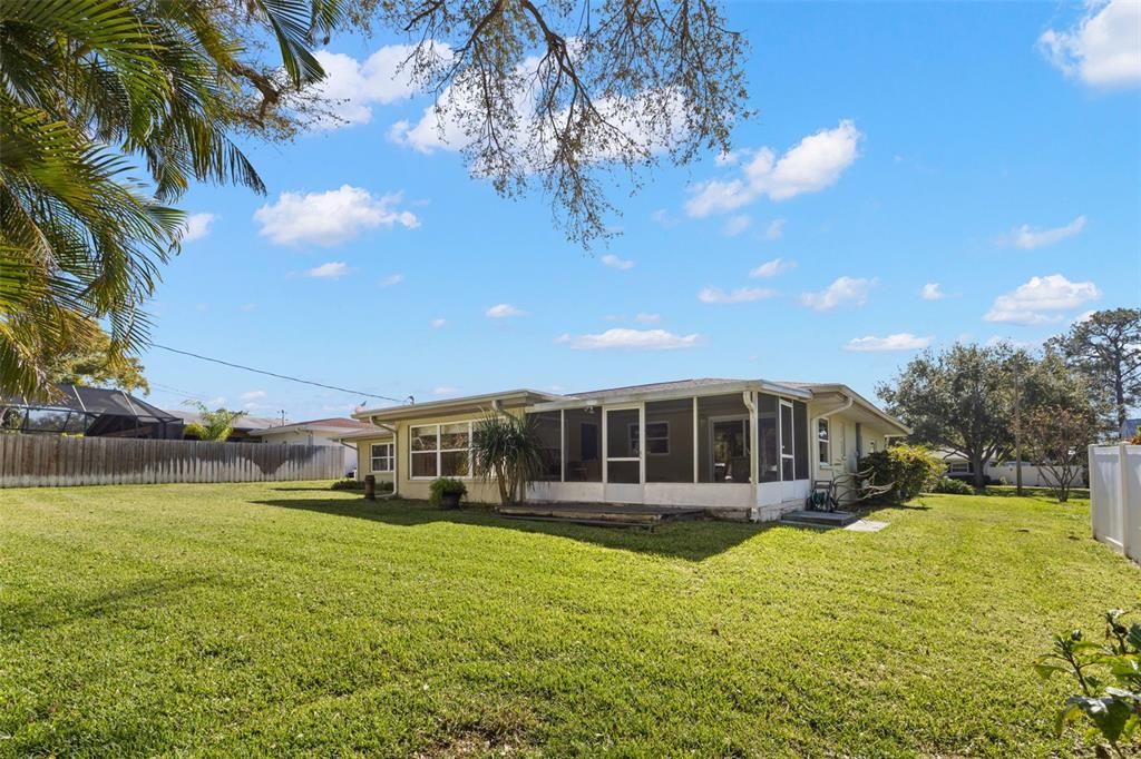 For Sale: $539,000 (2 beds, 3 baths, 1780 Square Feet)