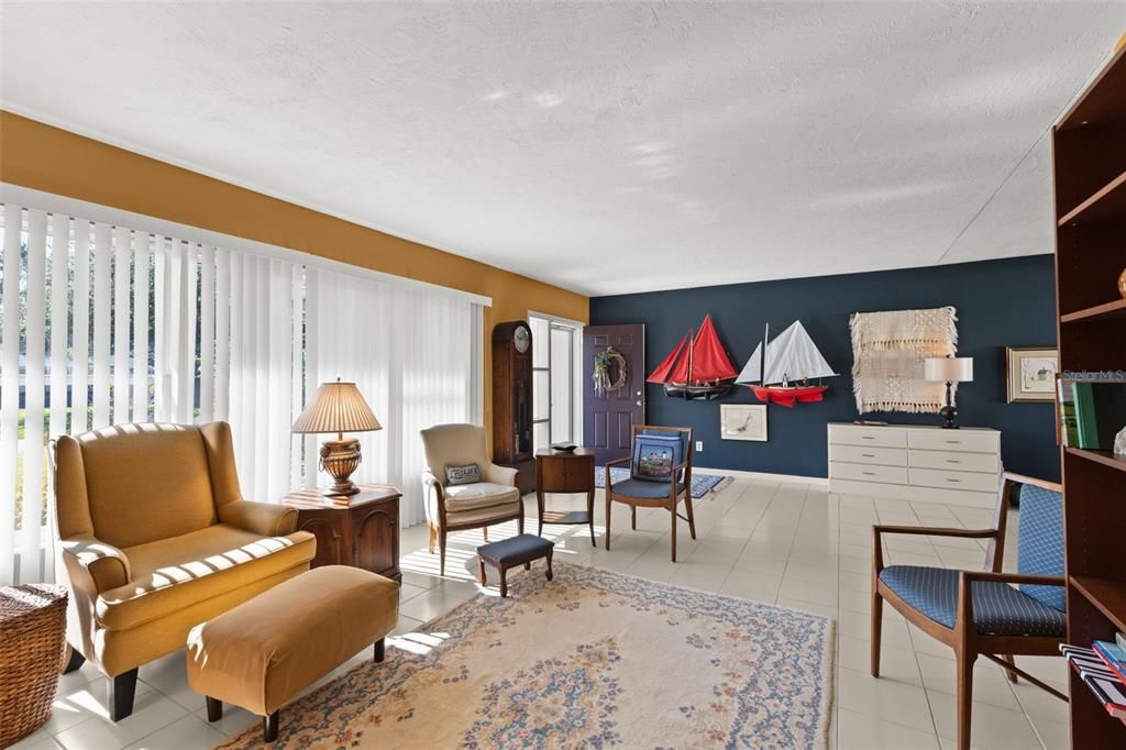 For Sale: $539,000 (2 beds, 3 baths, 1780 Square Feet)