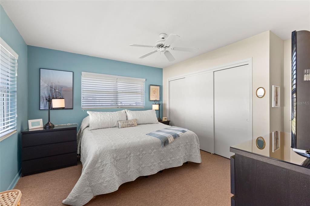 For Sale: $539,000 (2 beds, 3 baths, 1780 Square Feet)