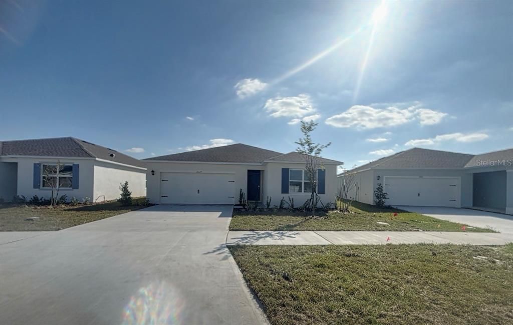 Vendido Recientemente: $352,990 (5 camas, 3 baños, 2077 Pies cuadrados)