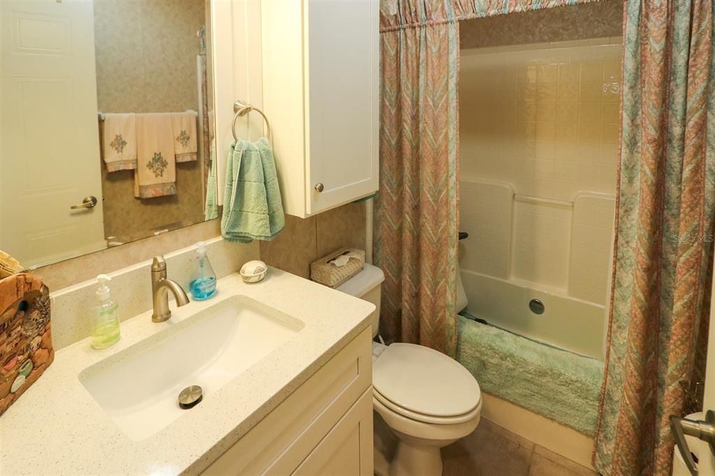 For Sale: $139,997 (2 beds, 2 baths, 1600 Square Feet)